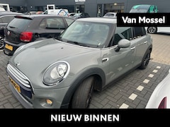 MINI Cooper - 1.5 Business | 5 DEURS | AIRCO | LICHTMETALEN VELGEN