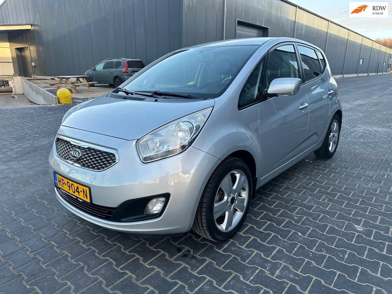 Kia Venga - 1.6 CVVT X-ecutive 1.6 CVVT X-ecutive - AutoWereld.nl
