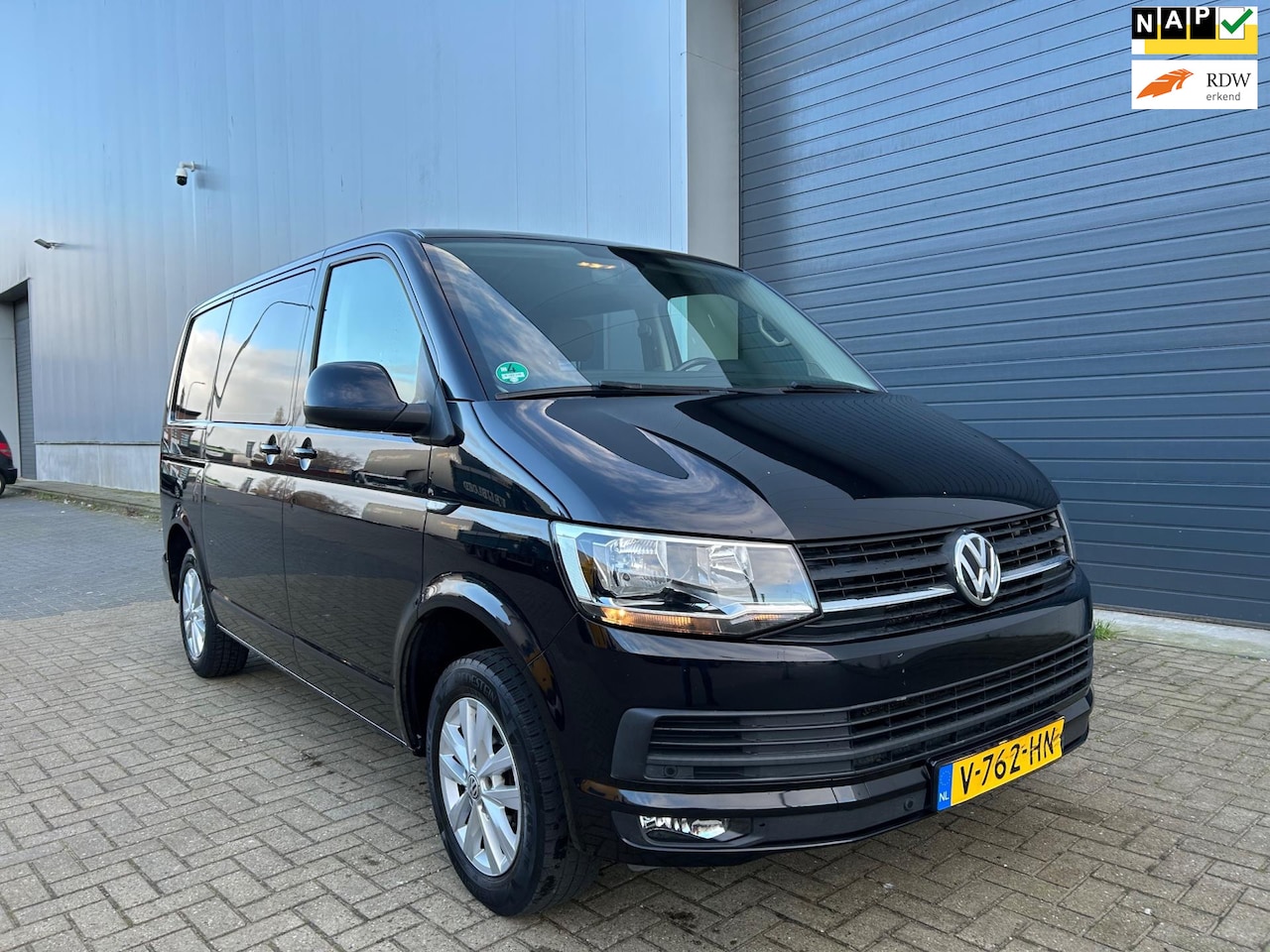 Volkswagen Transporter - 2.0 TDI L1H2 Highline AUT DC - AutoWereld.nl