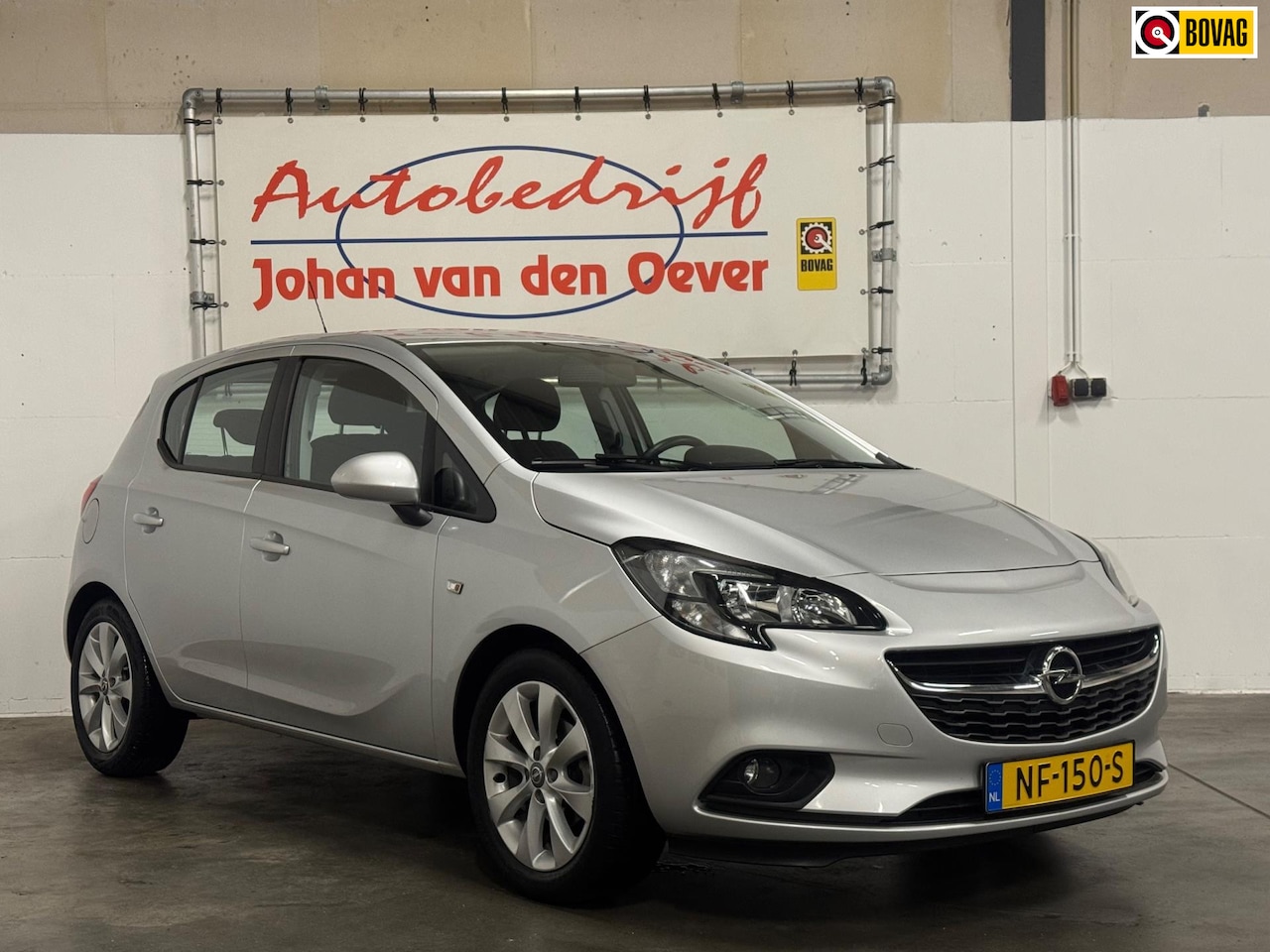 Opel Corsa - 1.4 Edition|Stoel/Stuurverwarming|NAP|1ste Eigenaar| - AutoWereld.nl