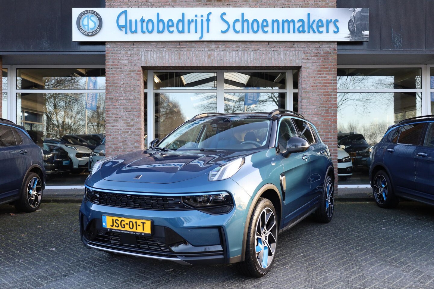 Lynk & Co 01 - 1.5 261PK! 360-CAMERA STOELVERW. PANO/SCHUIF MEMORY INFINITY DAB NAVI CARPLAY ELEK.ACHTERK - AutoWereld.nl