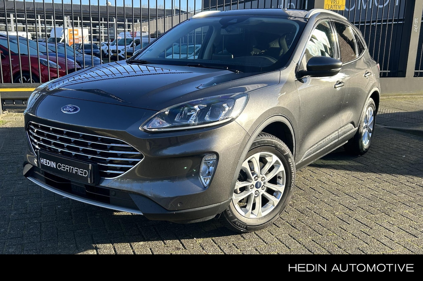 Ford Kuga - 1.5 EcoBoost Titanium | Trekhaak | Winter Pack| All season banden - AutoWereld.nl