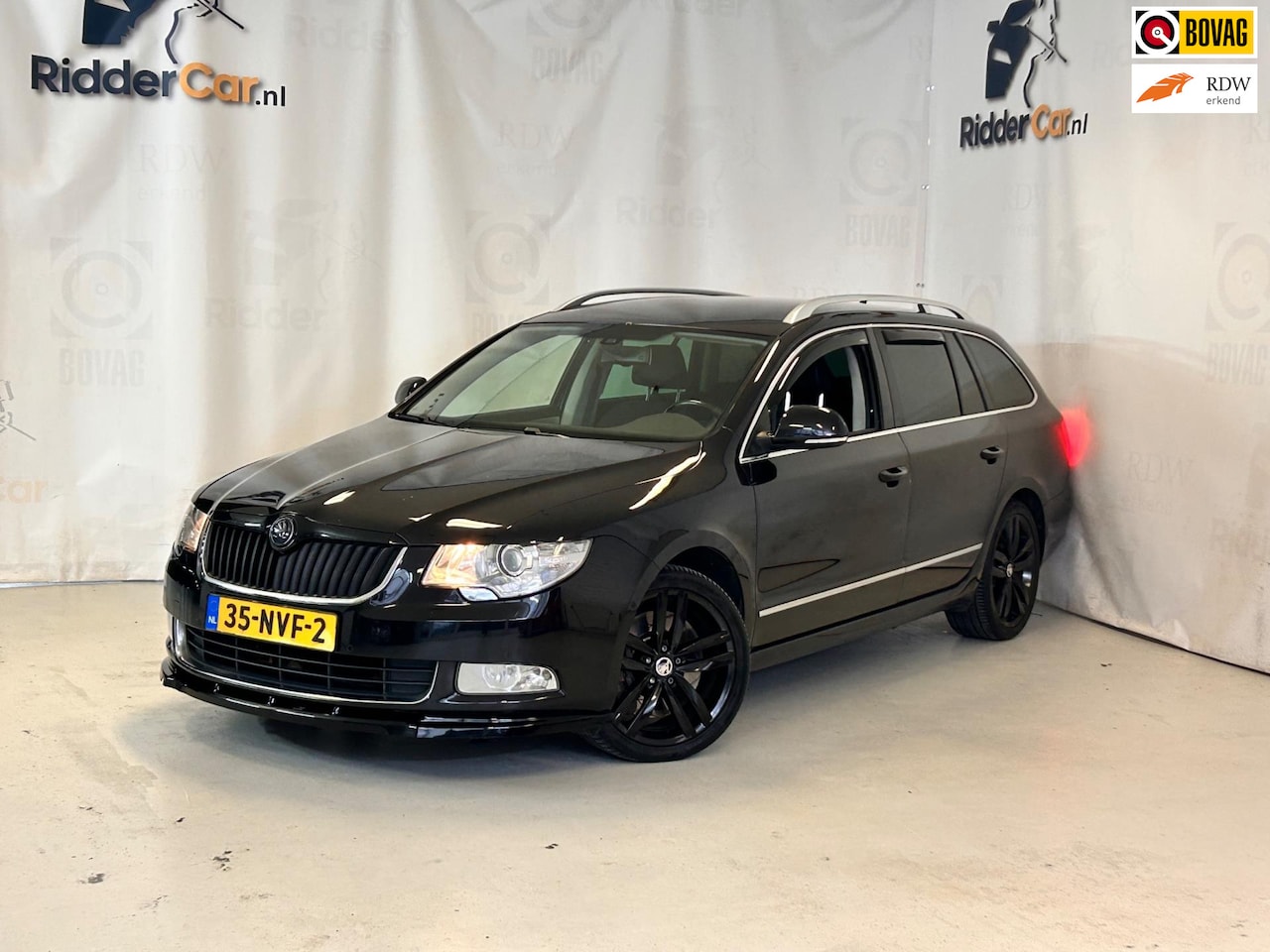 Skoda Superb Combi - 3.6 FSI Elegance 4x4 Business Line|AUTOMAAT|ELEK STOEL|PARK SENS|STOELVERW|CRUISE| - AutoWereld.nl