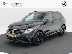 Volkswagen Tiguan - 1.5 TSi 150 Pk R-Line Business+ | Black Style | Panoramadak | Adaptive Cruise | Climate Co
