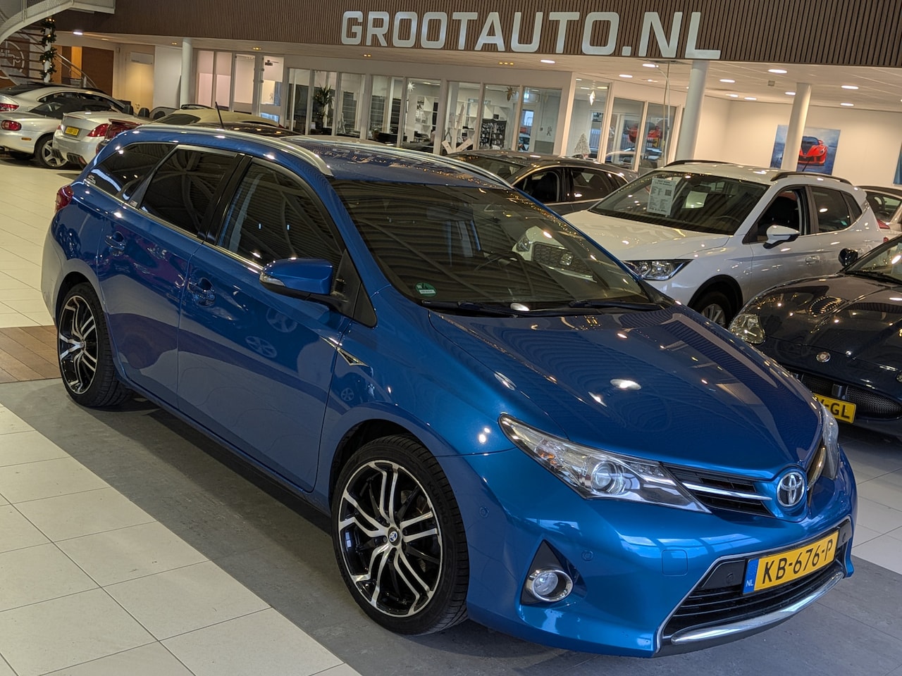 Toyota Auris Touring Sports - 1.6 Aspiration Airco, Cruise Control, Trekhaak, Stuurbekrachtiging - AutoWereld.nl
