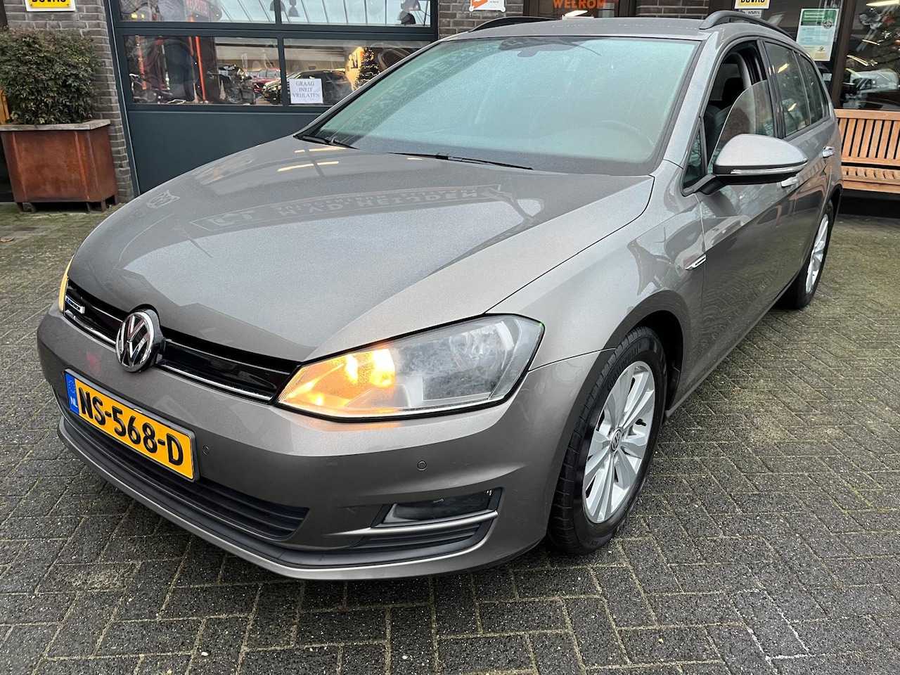 Volkswagen Golf Variant - 1.0 TSI Comfortline Trekhaak PDC Nette auto! - AutoWereld.nl