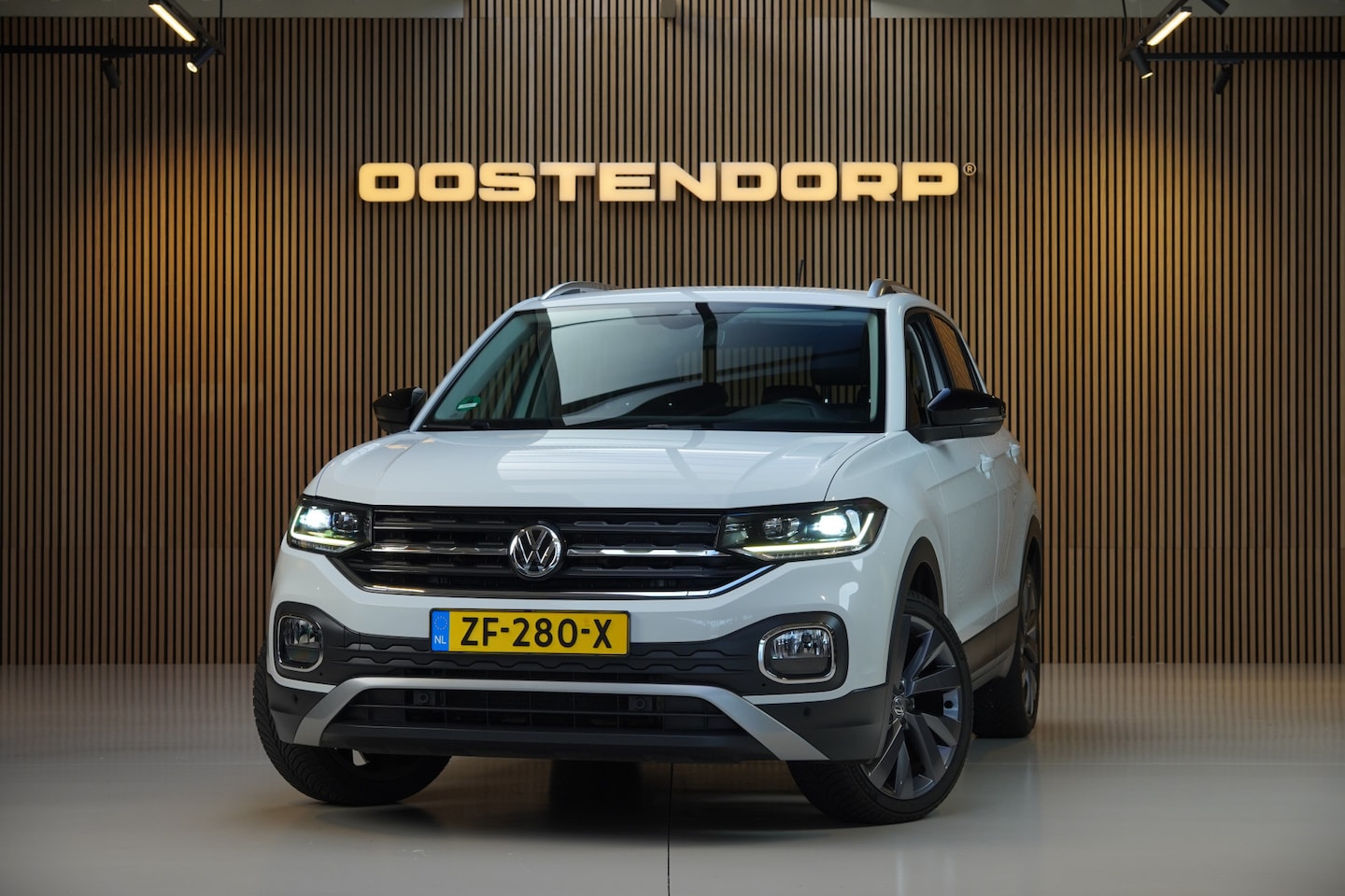 Volkswagen T-Cross - 1.0TSI/115pk Style BEATS|2019|LED|Trekhaak|Virtual Cockpit|Navi|Carplay/AndroidAuto|18"LMV - AutoWereld.nl
