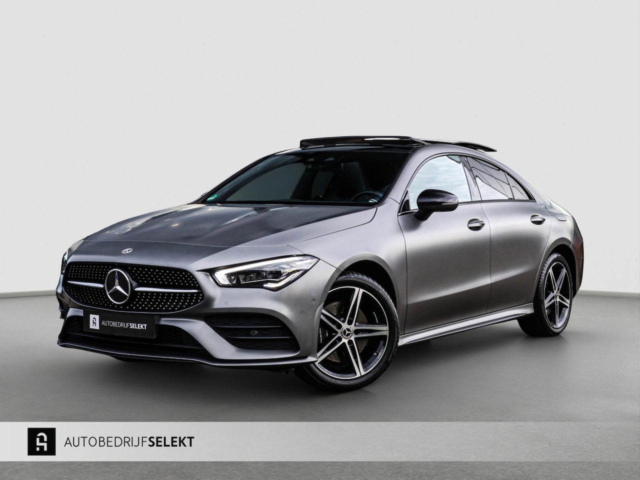 Mercedes-Benz CLA-Klasse - 250 e AMG - PANO - MATGRIJS - SFEER - CAMERA - AutoWereld.nl