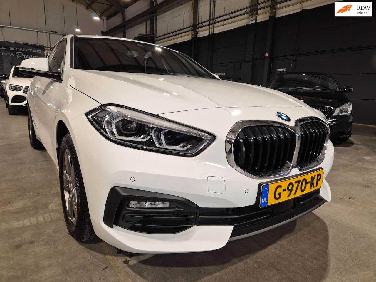 BMW 1-serie - 118i Executive Edition - Automaat - CarPlay - Navi - Cruise - NL Auto - Incl BTW - AutoWereld.nl