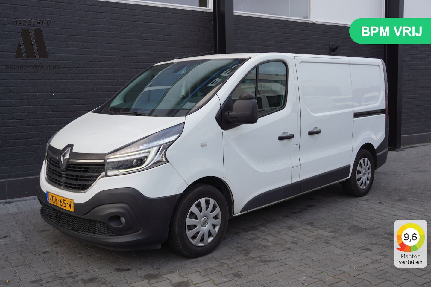 Renault Trafic - 2.0 dCi 145PK 2x Schuifdeur EURO 6 - Airco - Navi - Cruise - € 11.499,- Excl. - AutoWereld.nl