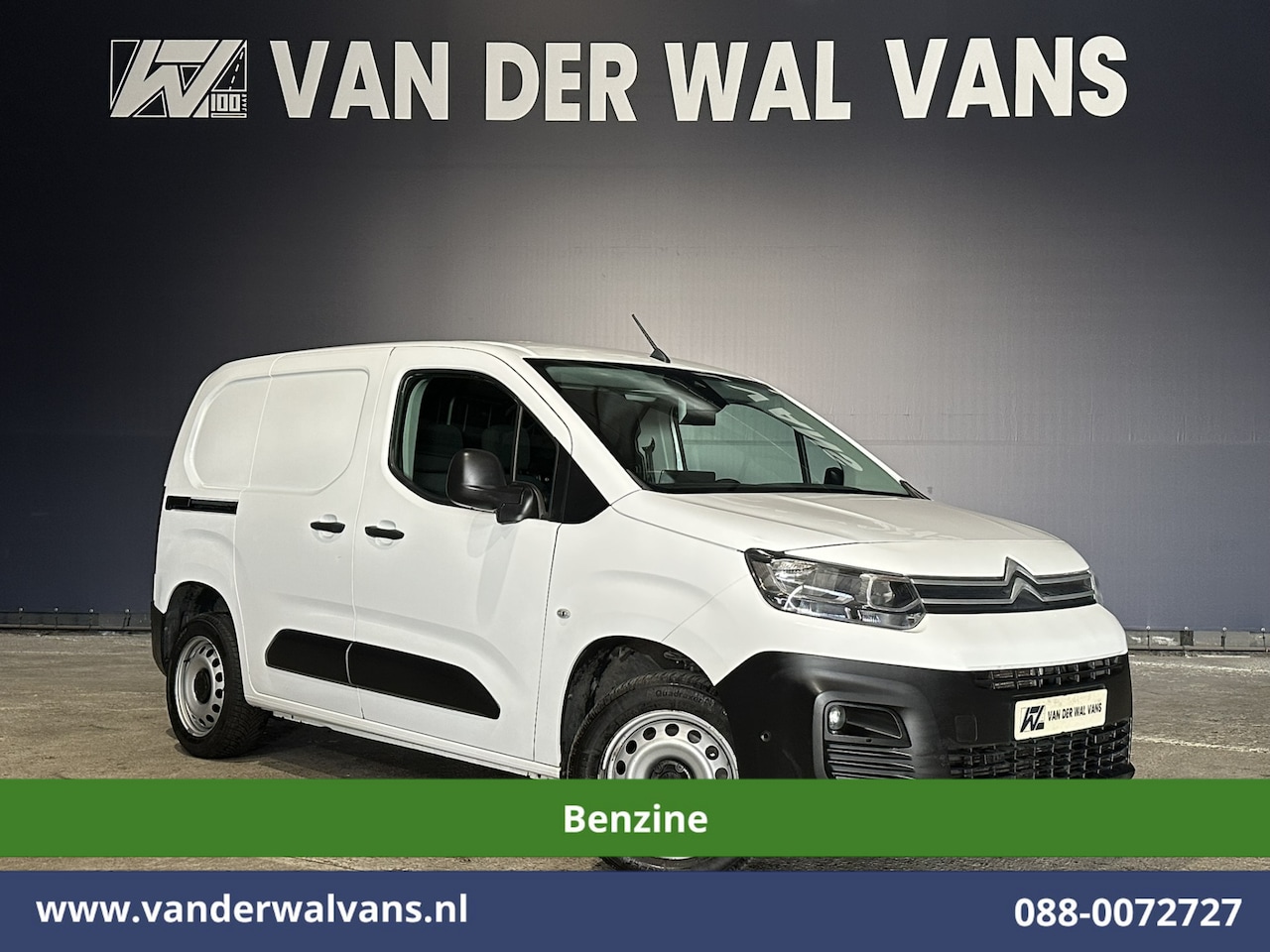 Citroën Berlingo - 1.2 PureTech 111pk **Benzine** L1H1 inrichting Euro6 Airco | 3-Zits | Camera | Navigatie | - AutoWereld.nl
