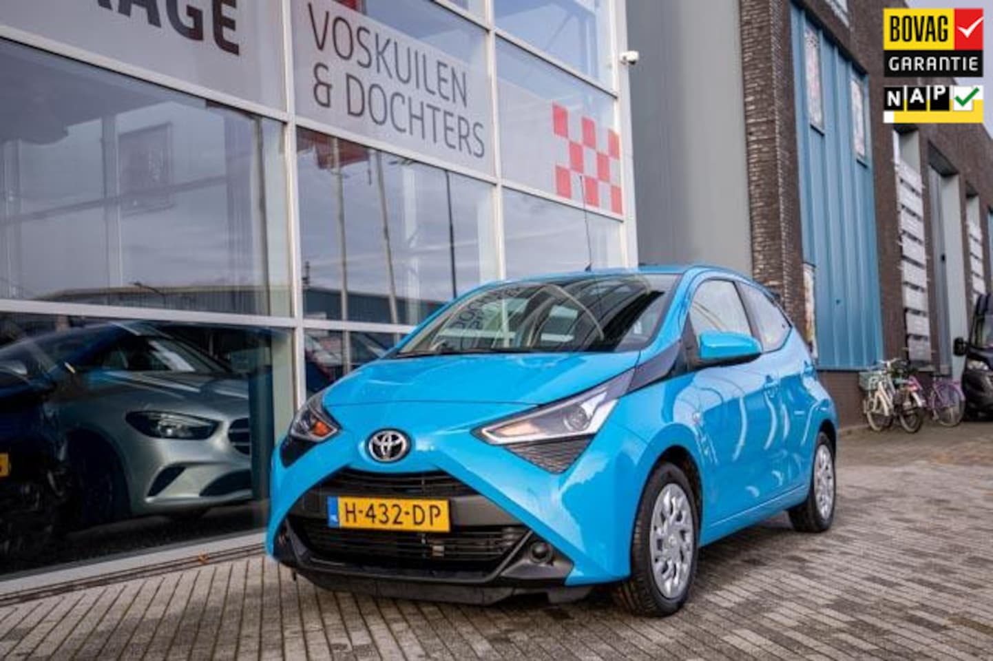Toyota Aygo - 1.0 VVT-i x-play Automaat | Carplay - AutoWereld.nl