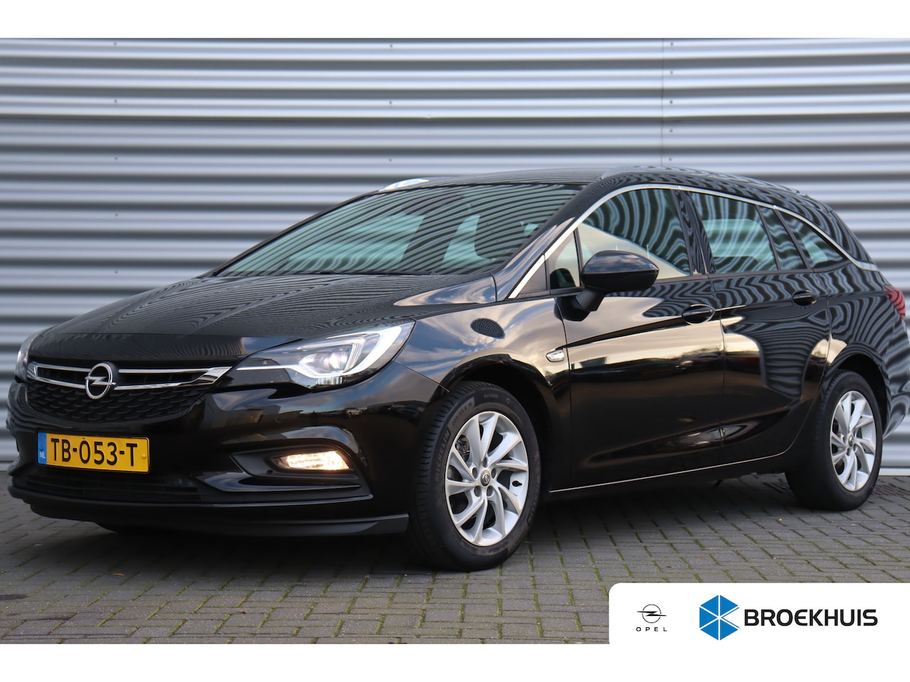 Opel Astra Sports Tourer - Astra SPORT TOURER 1.0 TURBO 105PK INNOVATION / NAVI / LEDER / CLIMA / FULL-LED / PDC / AG - AutoWereld.nl