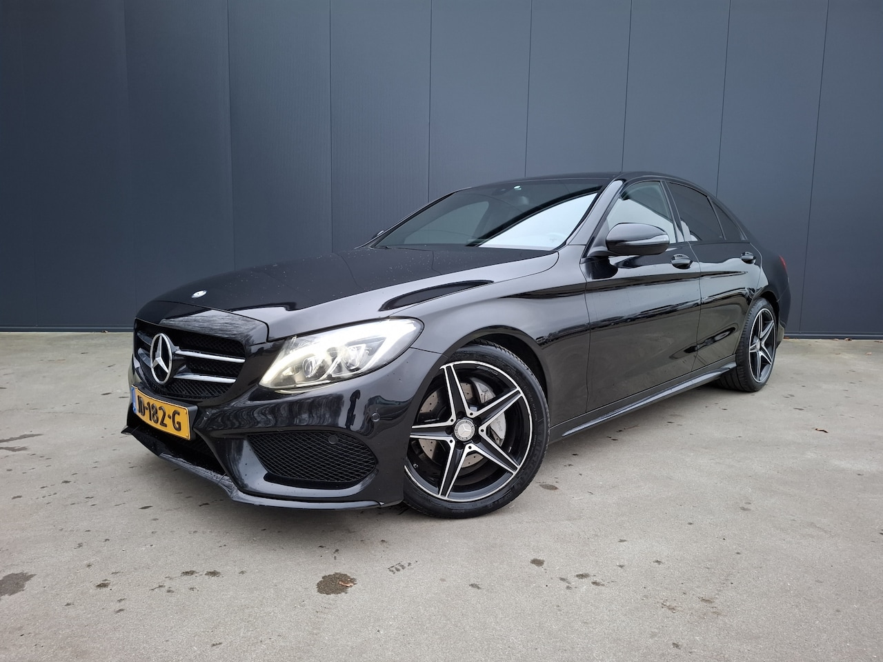 Mercedes-Benz C-klasse - 180 AUTOMAAT PANO DAK AMG LEER NAVI CRUISE ECC XENON - AutoWereld.nl