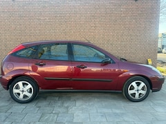Ford Focus - 1.6-16V Futura