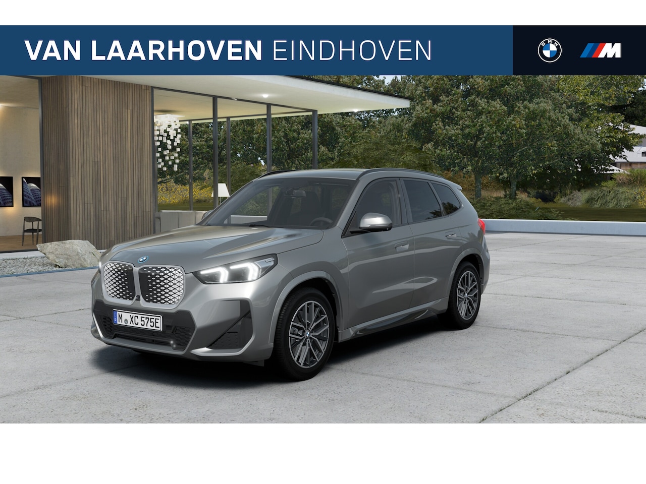 BMW iX1 - eDrive20 M Sport / Sportstoelen / M Adaptief onderstel / Stuurverwarming / Comfort Access - AutoWereld.nl