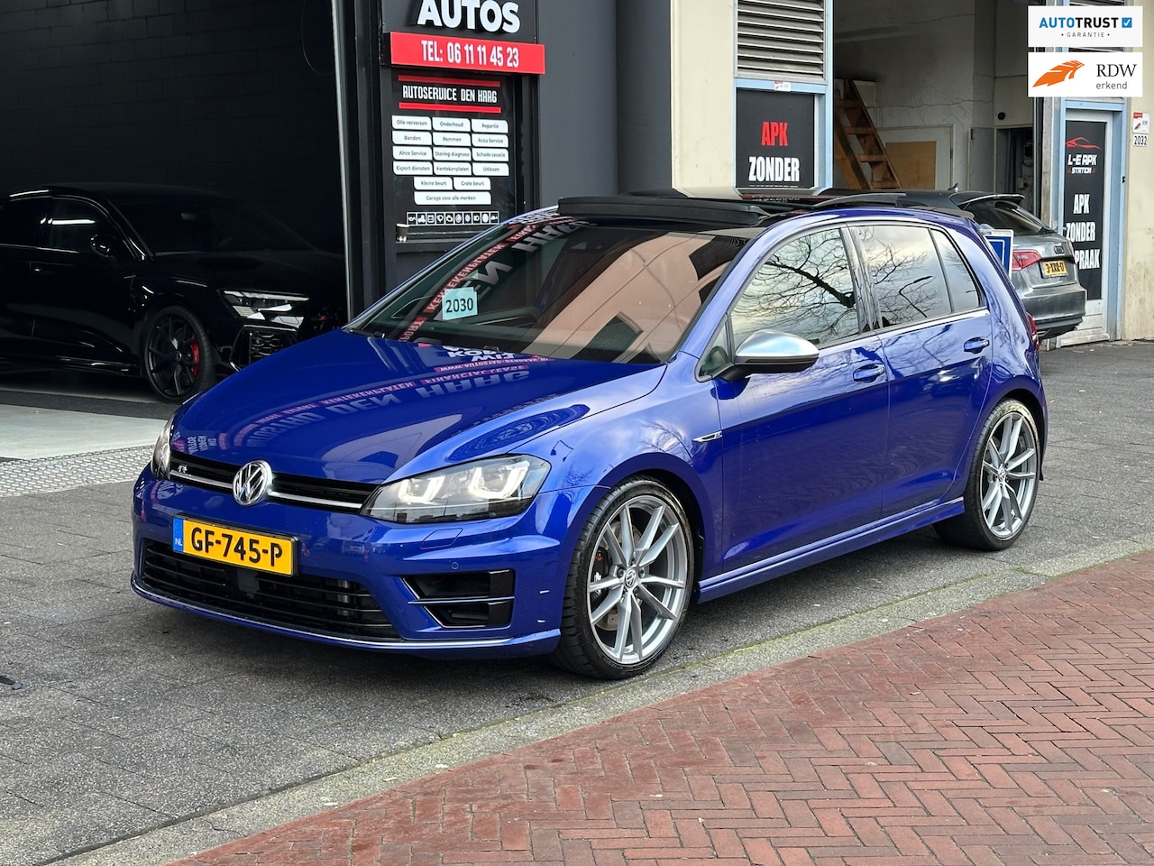 Volkswagen Golf - 2.0 TSI R 4Motion Aut Leer Navi Pano - AutoWereld.nl