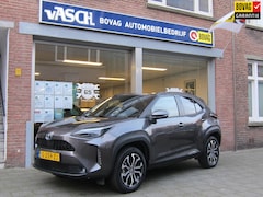 Toyota Yaris Cross - 1.5 Hybrid Business Plus All Season Rijklaar Bovaggarantie