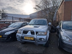 Mitsubishi Pajero Sport - 2.5 TDI Intense Panel Van