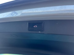 Skoda Karoq - 1.5 TSI 150pk Sportline Business met Pano, Trekhaak en Verwarmingspakket