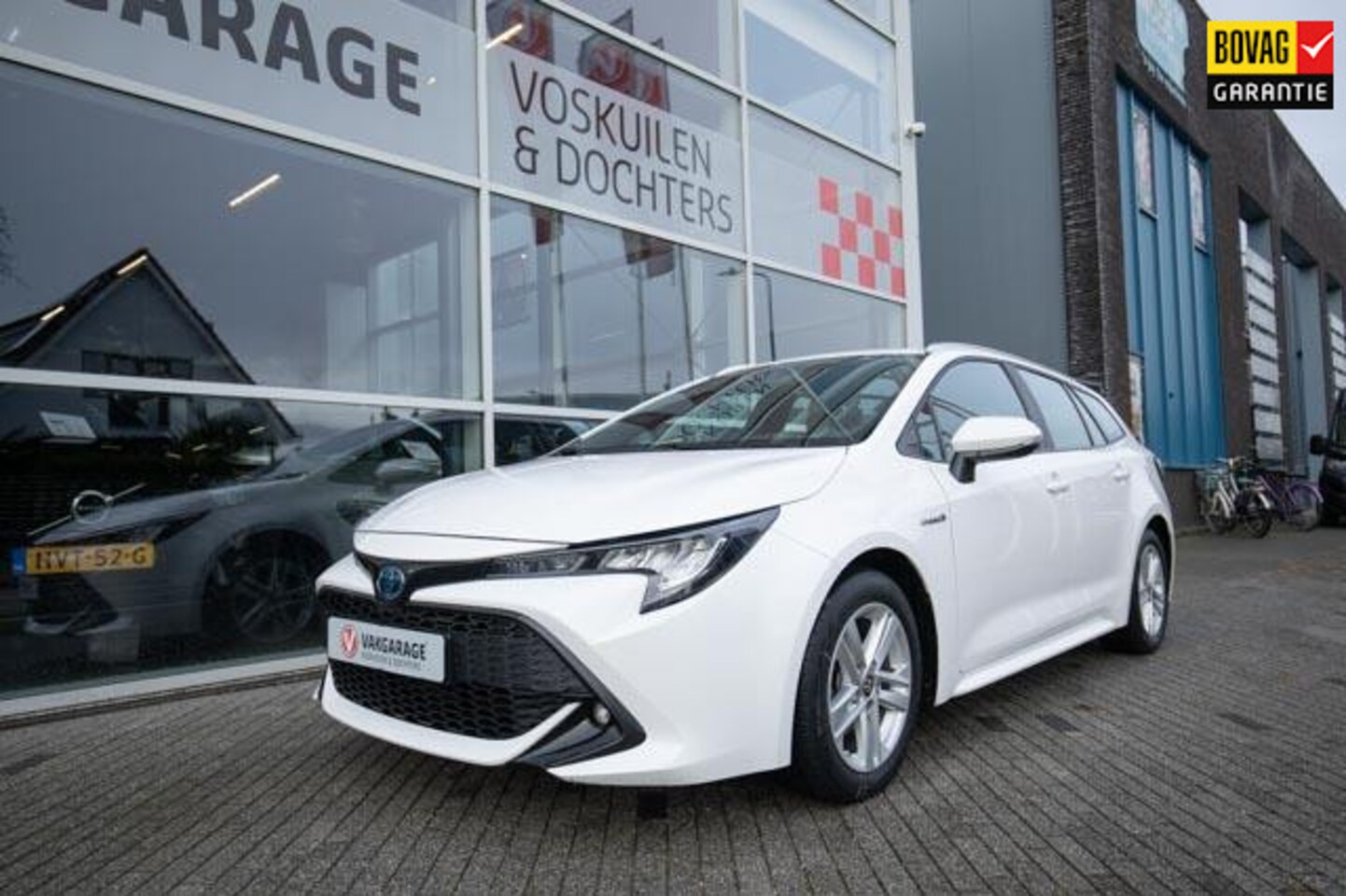 Toyota Corolla - Touring 1.8 Hybrid Business |Apple Carplay| Navi | Stoelverwarming - AutoWereld.nl