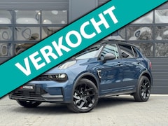 Lynk & Co 01 - 1.5 Black Edition Panoramadak/360° Camera/ACC/Stoelverwarming