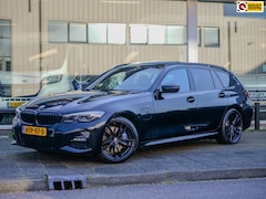 BMW 3-serie Touring - 330e xDrive High Executive |PANO|HEAD UP|VOL LEDER|KEYLESS| BOVAG GARANTIE