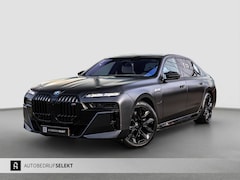 BMW 7-serie - M760e xDrive - Frozen Deep Grey - Lounge & Entertainment - Bowers & Wilkins - Aut. Doors