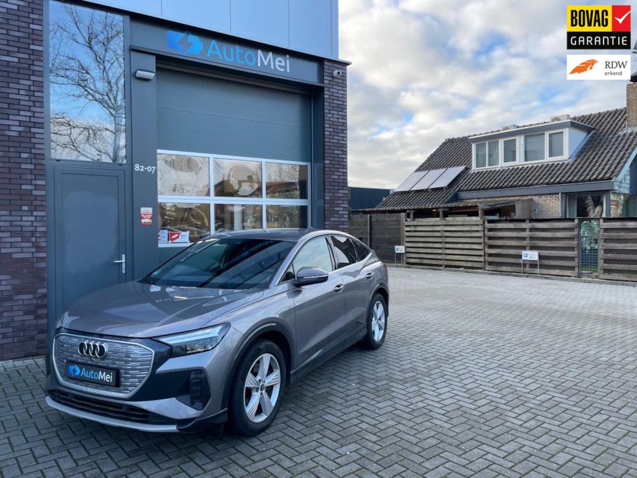 Audi Q4 Sportback e-tron - 40 82 / 77 kWh Panoramadak // Elektrische trekhaak // Keyless Access // Lederen bekleding - AutoWereld.nl