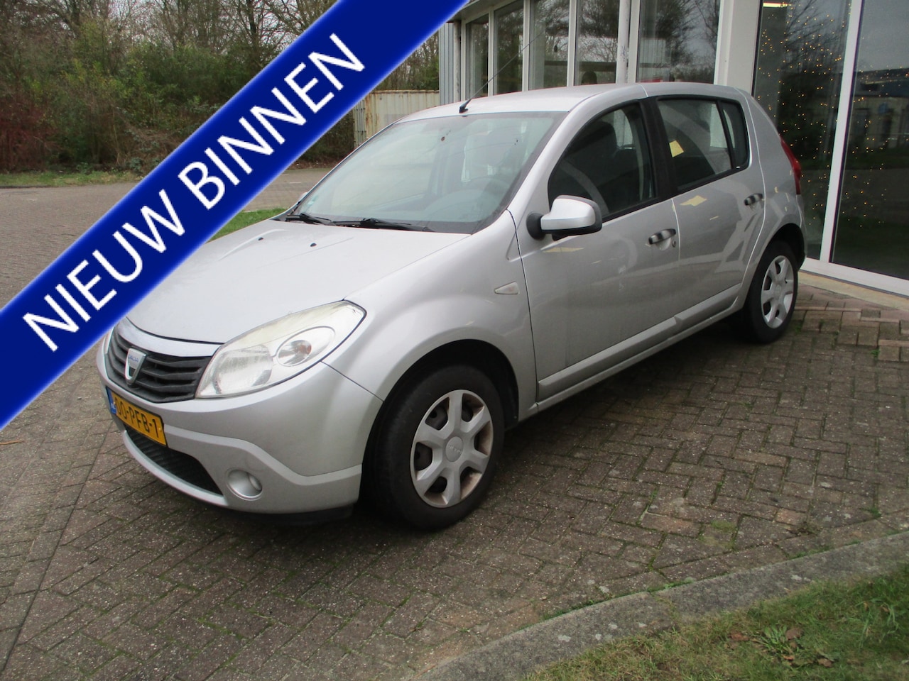 Dacia Sandero - 1.2 Lauréate 1.2 Lauréate - AutoWereld.nl