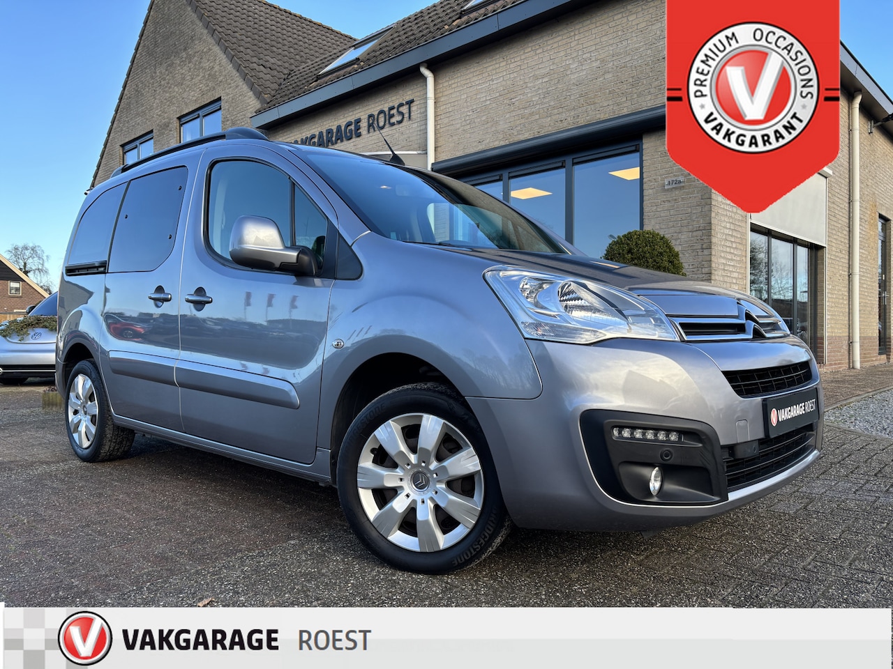 Citroën Berlingo - 1.2 Feel 5-Persoons Navigatie / Camera / Cruise control - AutoWereld.nl