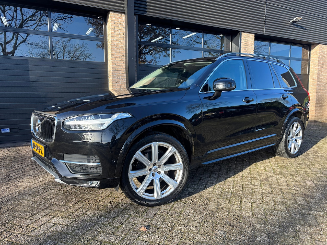 Volvo XC90 - 2.0 D4 Momentum 7 pers leder trekhaak - AutoWereld.nl