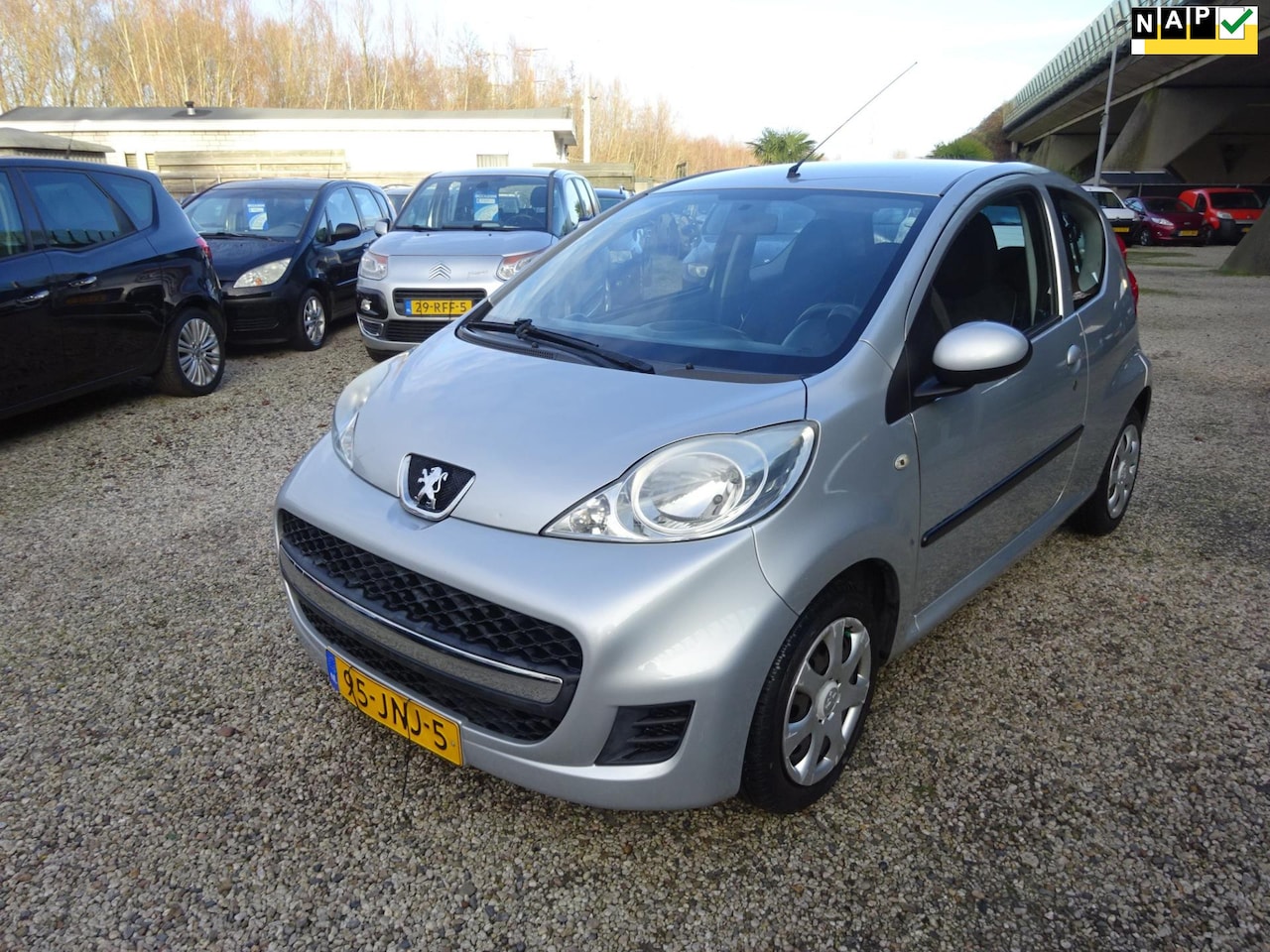 Peugeot 107 - 1.0-12V Sublime 1.0-12V Sublime, Airco, Stuurbekrachtiging - AutoWereld.nl