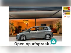 Volkswagen Golf Sportsvan - 1.0 TSI Highline Garantie CarPlay Camera Adoptieve Cruise Front Ass Lane PDC Clima Navi Le