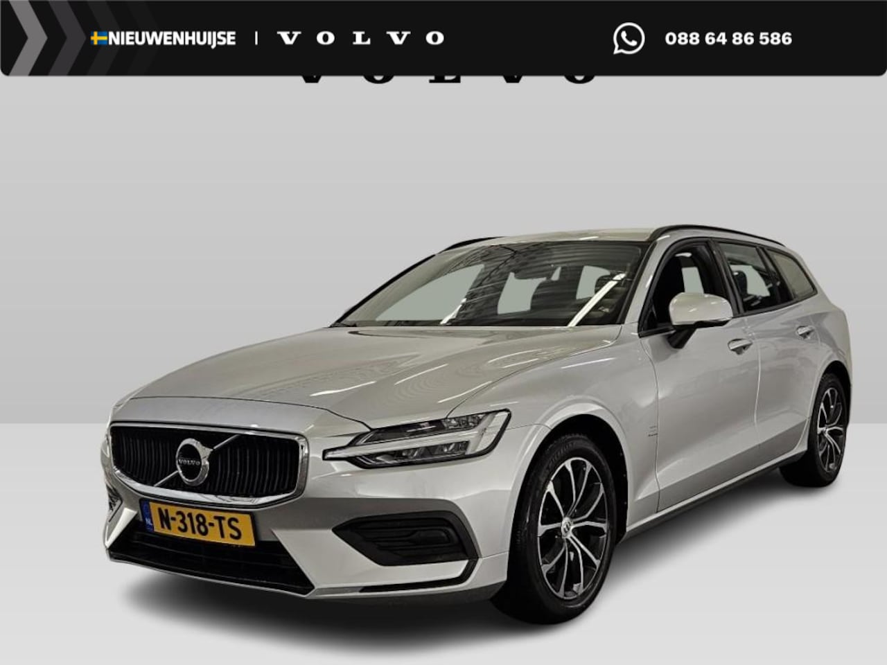 Volvo V60 - 2.0 B3 Core | Cruise Control | Navigatie | Apple CarPlay & Android Auto | Parkeercamera | - AutoWereld.nl