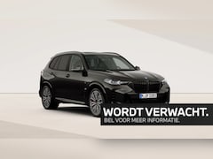 BMW X5 - xDrive50e M-Sport Pro ACC|PANO|HUD|COMFORTSTOELEN|22"|ICONICGLOW