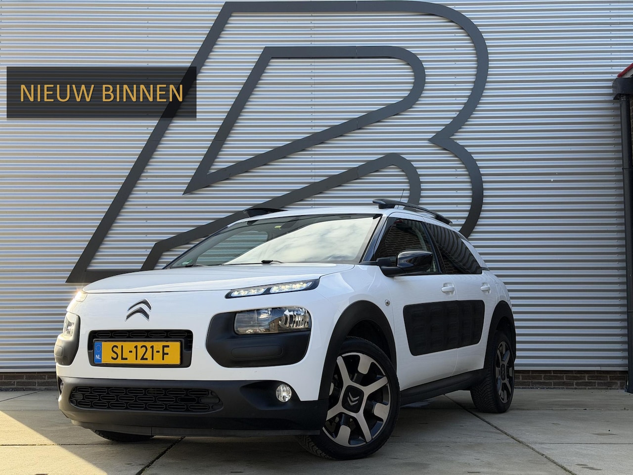 Citroën C4 Cactus - 1.2 PureTech Shine 2e Eigenaar,Navi,Pano,Camera,Clima,Cruise,Stoelverwarming,Leder,APK tot - AutoWereld.nl