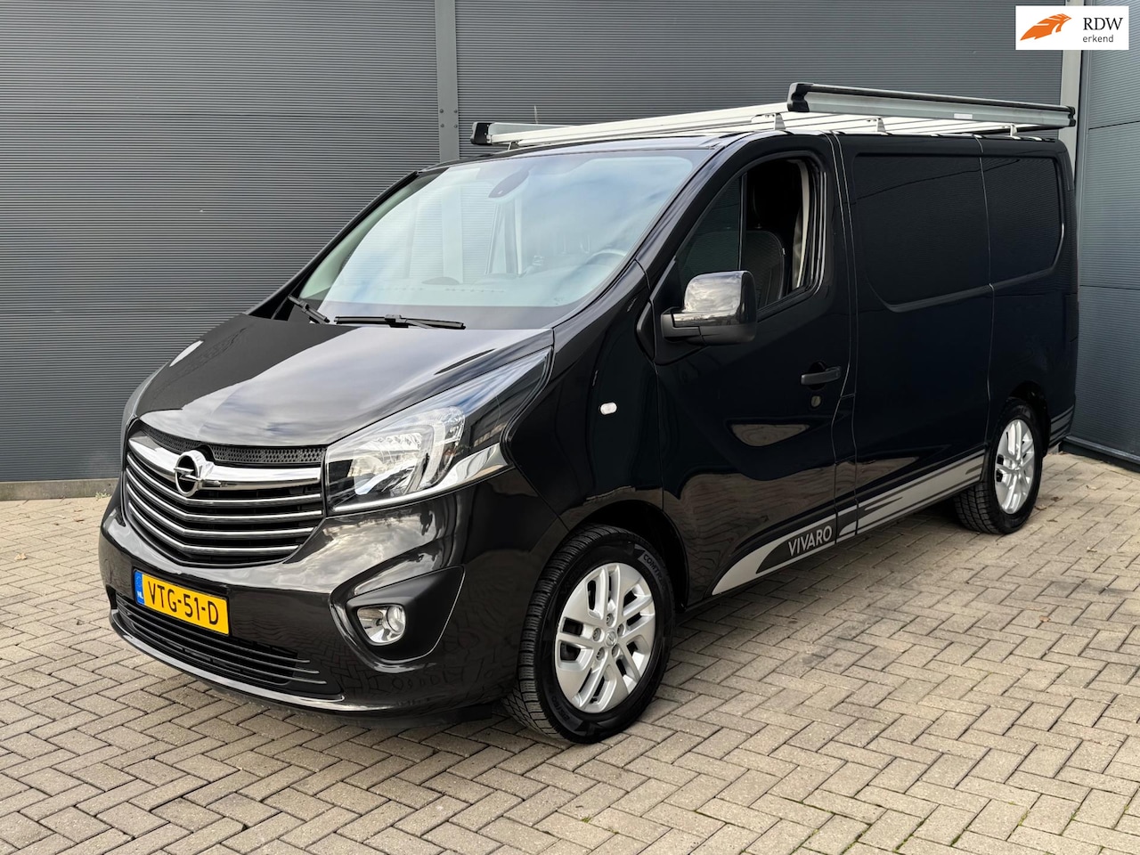 Opel Vivaro - 1.6 CDTI L1H1 Sport EcoFlex / 125 pk / Imperiaal - AutoWereld.nl