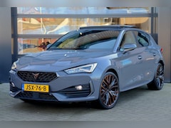 CUPRA Leon - 1.4 e-Hybrid VZ 245 Performance | Panorama | Navigatie | 19" LM | Dealer Onderhouden | 1e