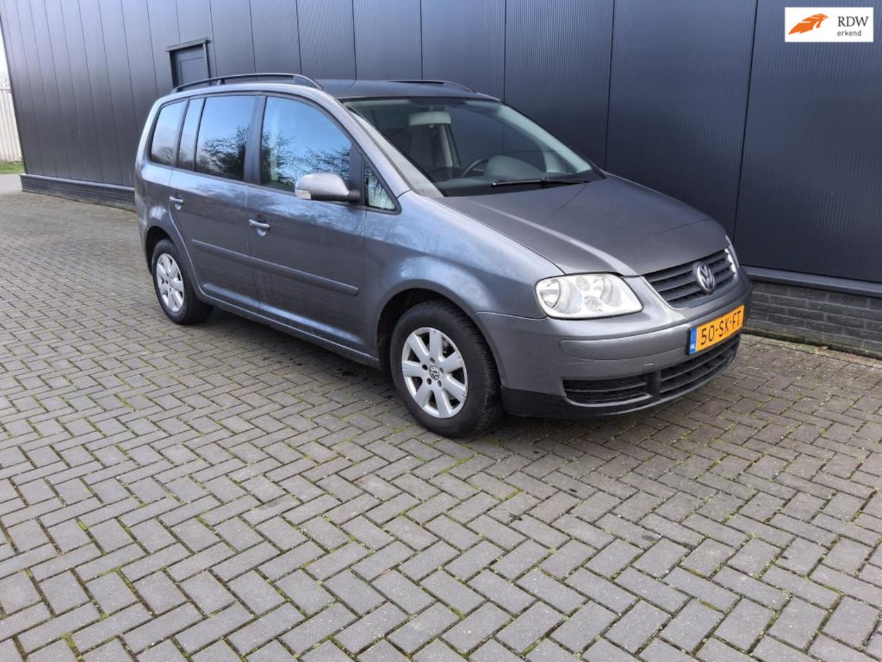 Volkswagen Touran - 1.6-16V FSI Trendline 1.6-16V FSI Trendline - AutoWereld.nl