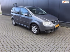 Volkswagen Touran - 1.6-16V FSI Trendline