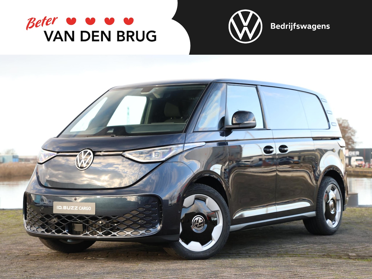 Volkswagen ID. Buzz Cargo - Bulli Edition Elektromotor 210 kW (286 pk) 2988 mm | LED Matrix | Dubbele schuifdeur | Nav - AutoWereld.nl
