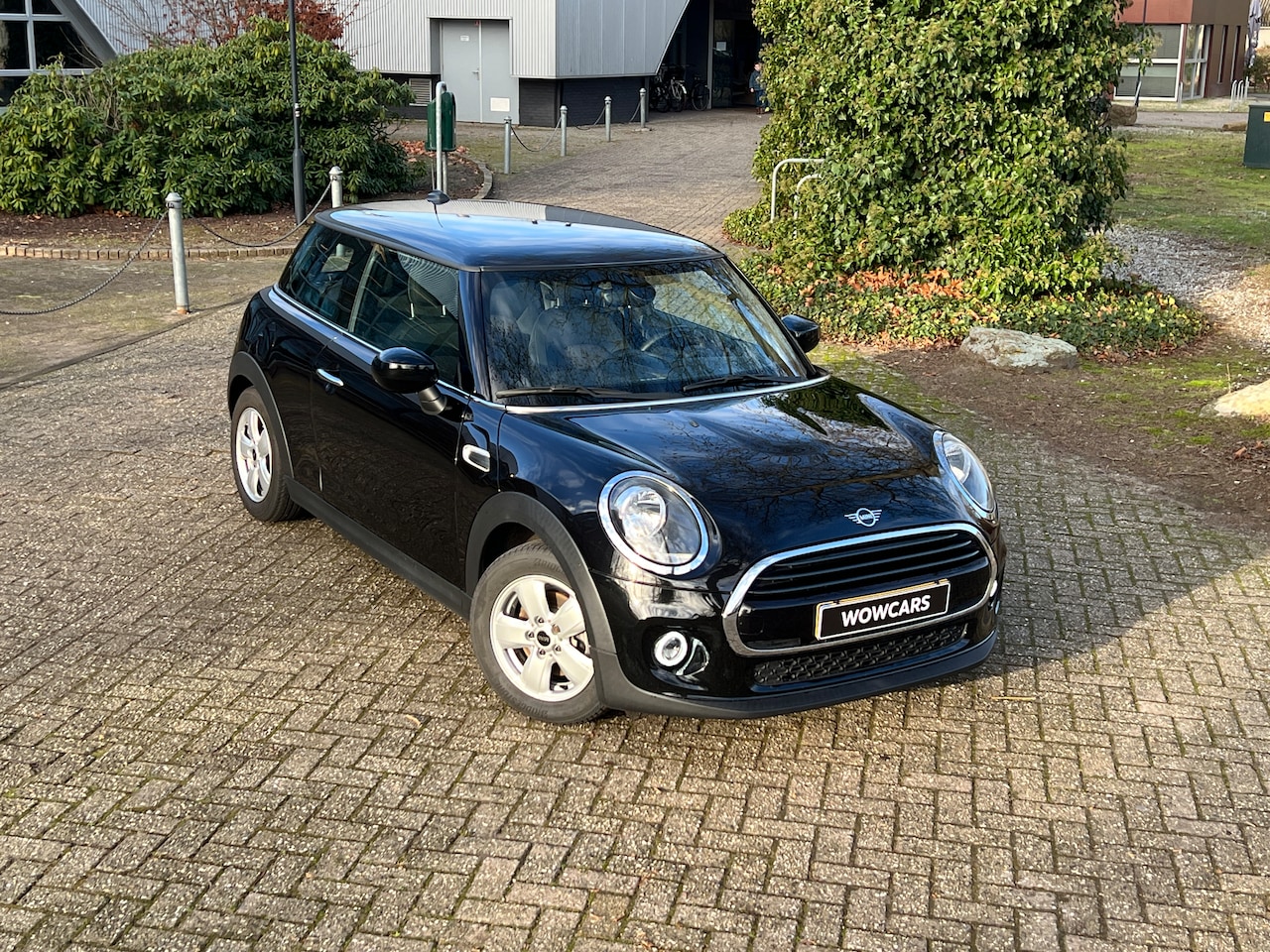 MINI Cooper - 1.5i 136pk - Apple CarPlay - Parkeersensoren - Alarm - Cruise Control - 1e Eig. - - AutoWereld.nl