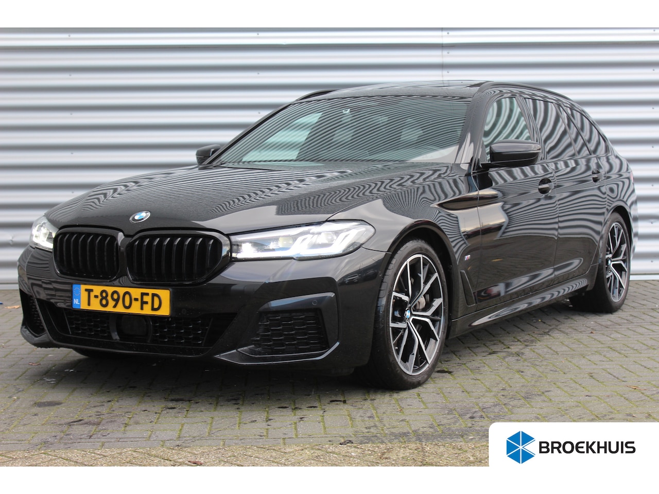 BMW 5-serie Touring - 530D 286PK HIGH EXECUTIVE M-SPORT / NAVI / LEDER / FULL-LED / CLIMA / PDC / 19" LMV / CAME - AutoWereld.nl