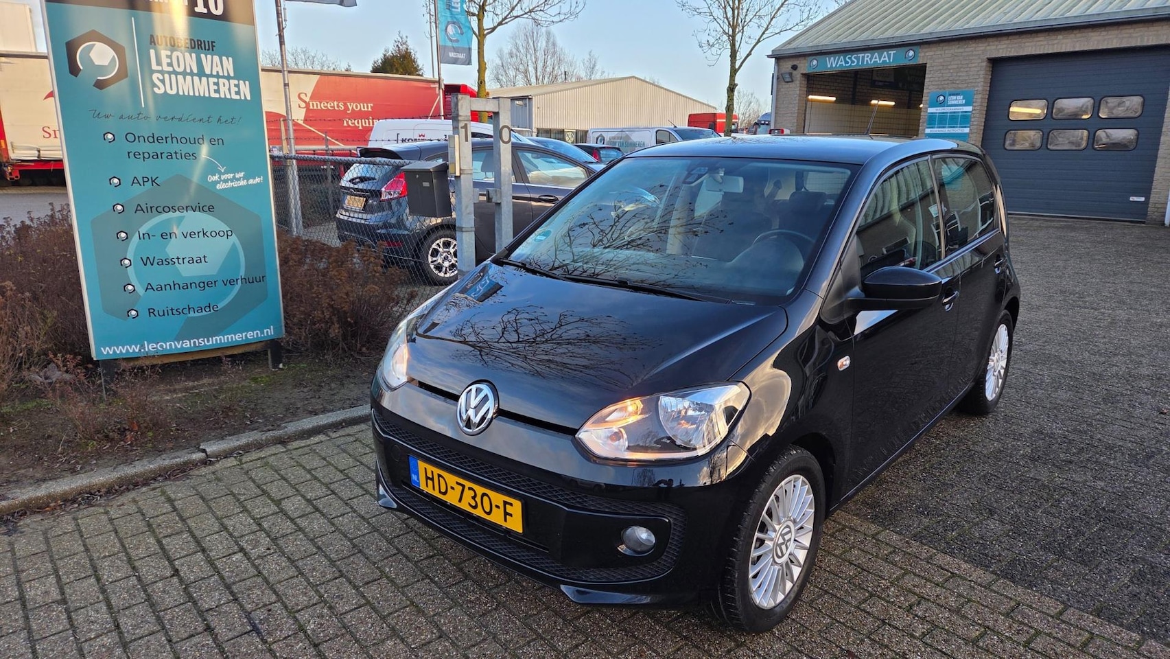 Volkswagen Up! - 1.0 high up! BlueMotion Automaat l Lage km stand l Dealer onderhouden l Airco l Cruise con - AutoWereld.nl