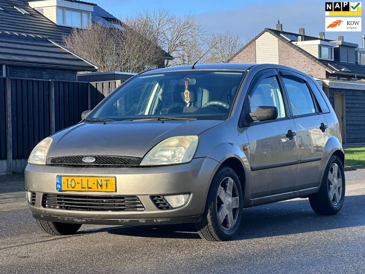 Ford Fiesta - 1.4-16V Trend Stuurbekrachtiging*NAP*Elektrische ramen* - AutoWereld.nl