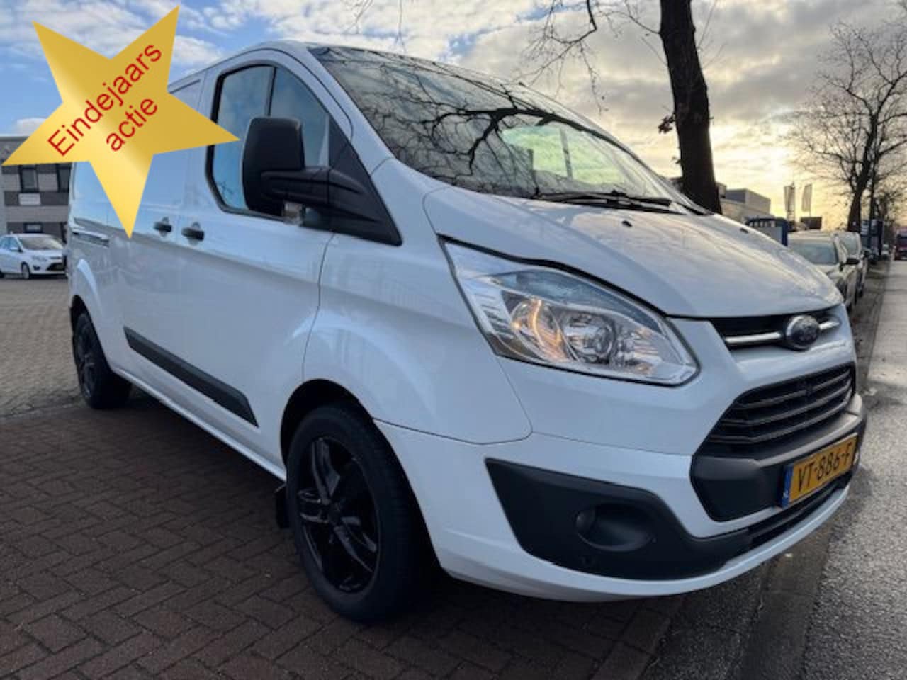 Ford Transit Custom - 310 2.2 TDCI L2 H1 Trend 150.000km 2 Schuifdeuren,Airco,Navigatie Nette Bus - AutoWereld.nl