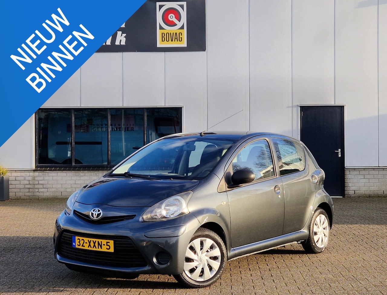 Toyota Aygo - 1.0 VVT-i Comfort AIRCO 5-DEURS - AutoWereld.nl
