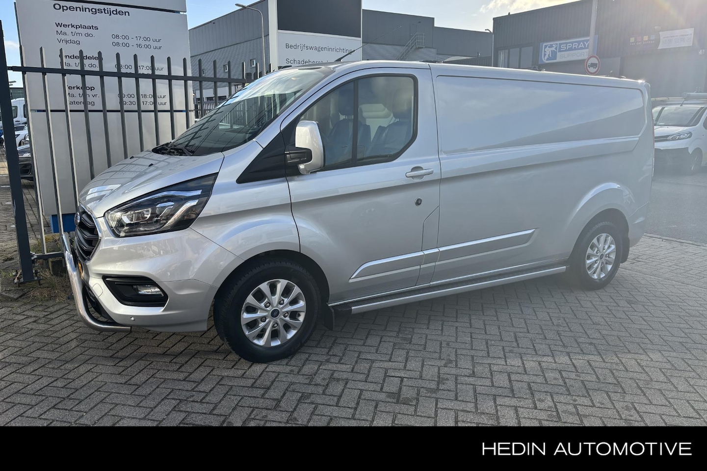 Ford Transit Custom - 300 2.0 TDCI L2H1 Limited 300 2.0 TDCI L2H1 Limited - AutoWereld.nl