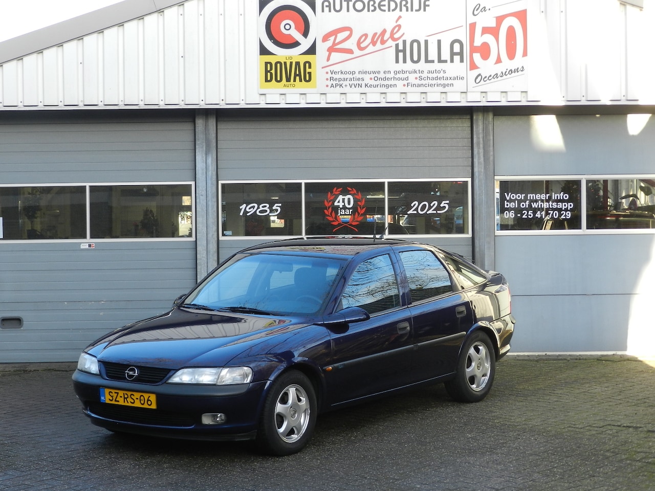 Opel Vectra - 1.8i-16V Diamond Young Timer 5Drs Climate Trekhaak Metallic lak - AutoWereld.nl